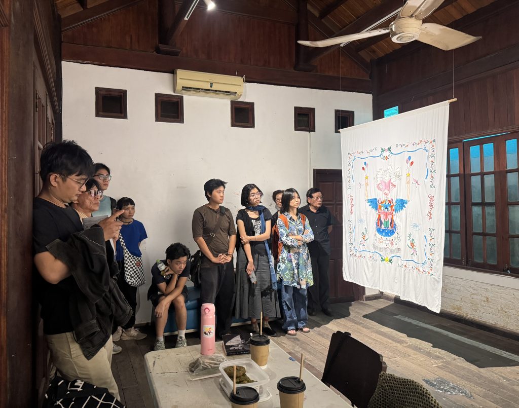 Tham quan triển lãm cùng Linh Lê, Lê Đ. Chung & Tâm Đỗ | 6 𝓰𝓲ờ 𝓬𝓱𝓲ề𝓾. 𝓝𝓰à𝔂 𝓭à𝓲. Đê𝓶 𝓬ũ𝓷𝓰&nbsp;𝓭à𝓲…